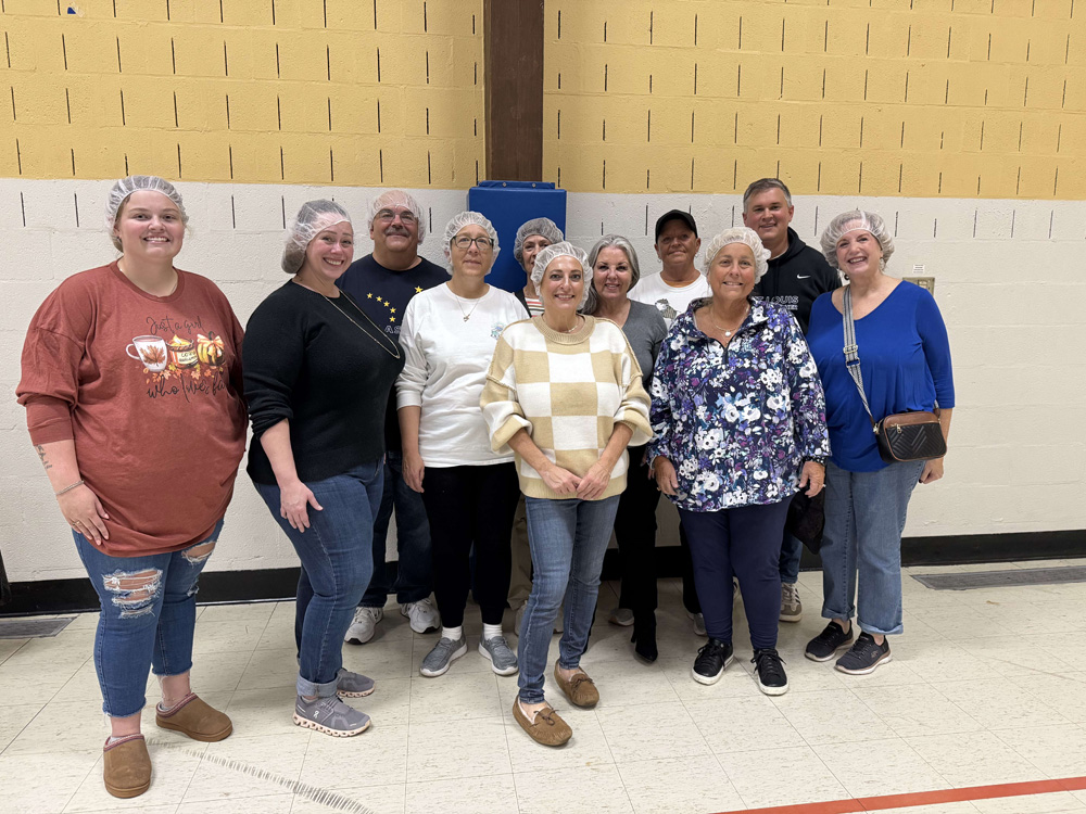 MCR and Friends Participate in Rise Against Hunger