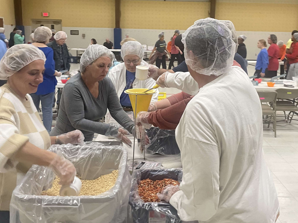 MCR and Friends Participate in Rise Against Hunger